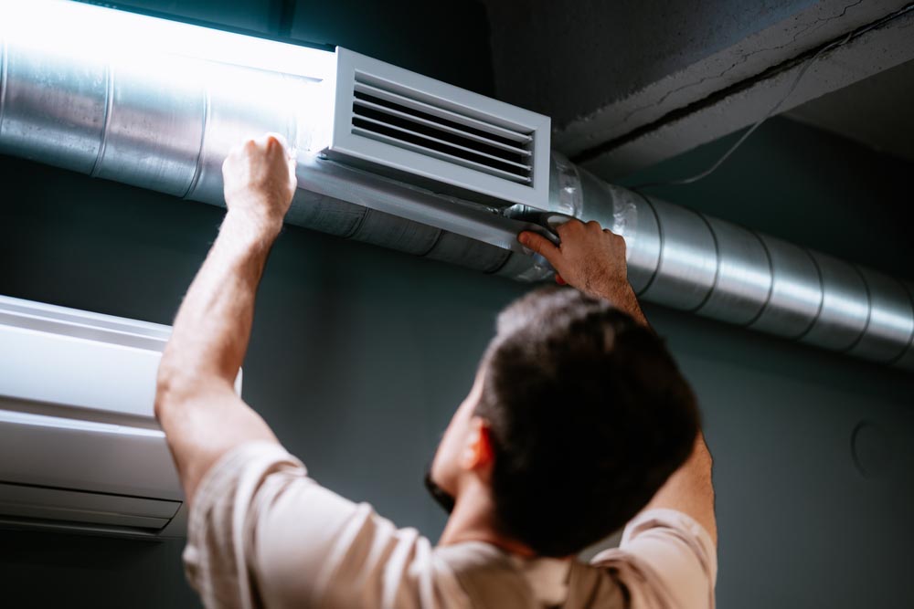 dirty air ducts being cleaned